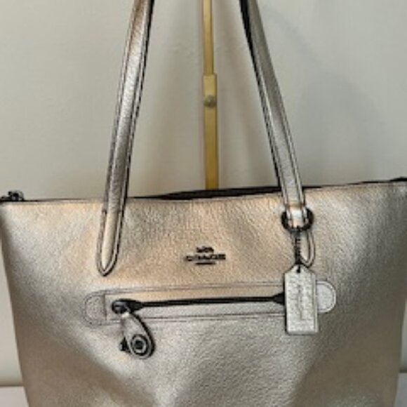 COACH TAYLOR GOLD METALLIC LEATHER TOTE - Picture 4 of 9